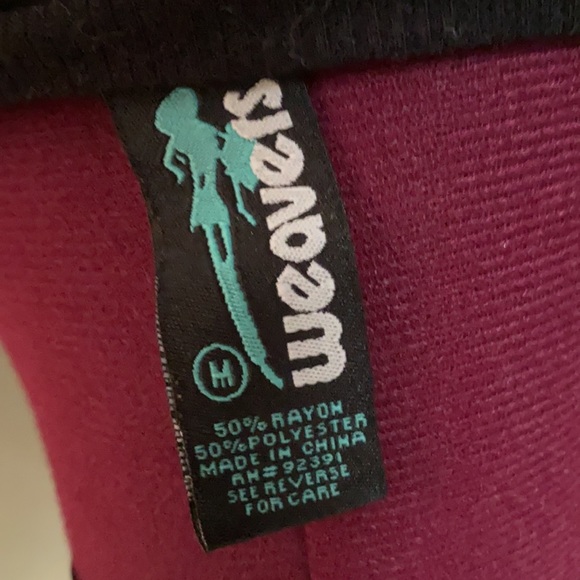 Weavers black top with short kimono sleeves, size M. - Picture 4 of 6